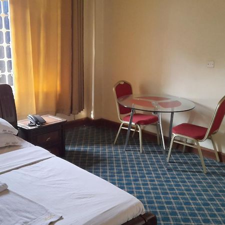 New Jbk Hotel カンパラ エクステリア 写真