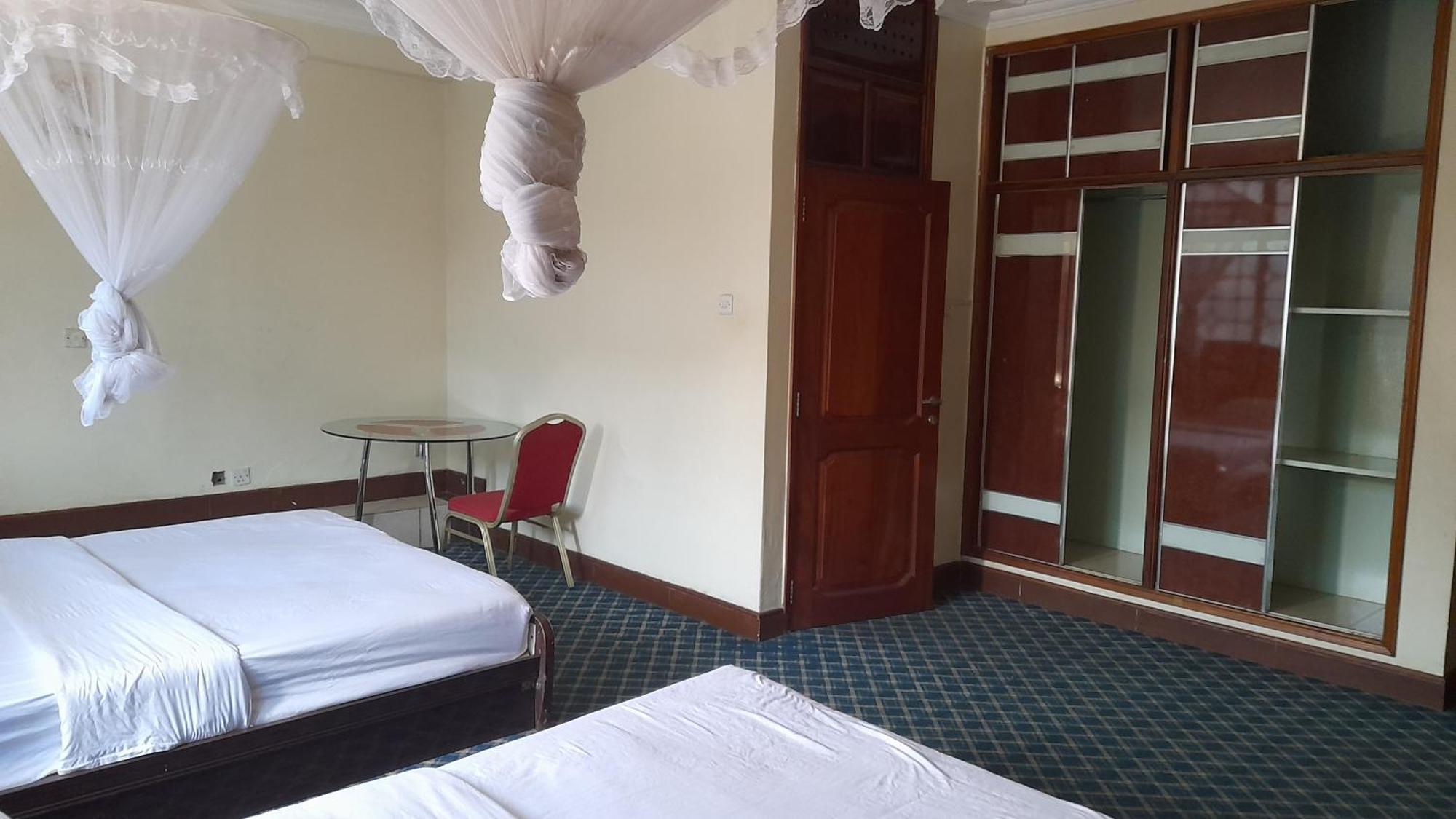 New Jbk Hotel カンパラ エクステリア 写真