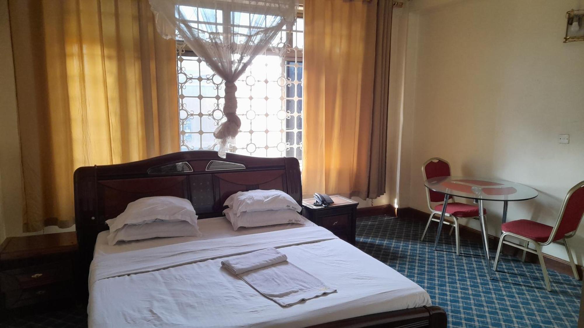 New Jbk Hotel カンパラ エクステリア 写真