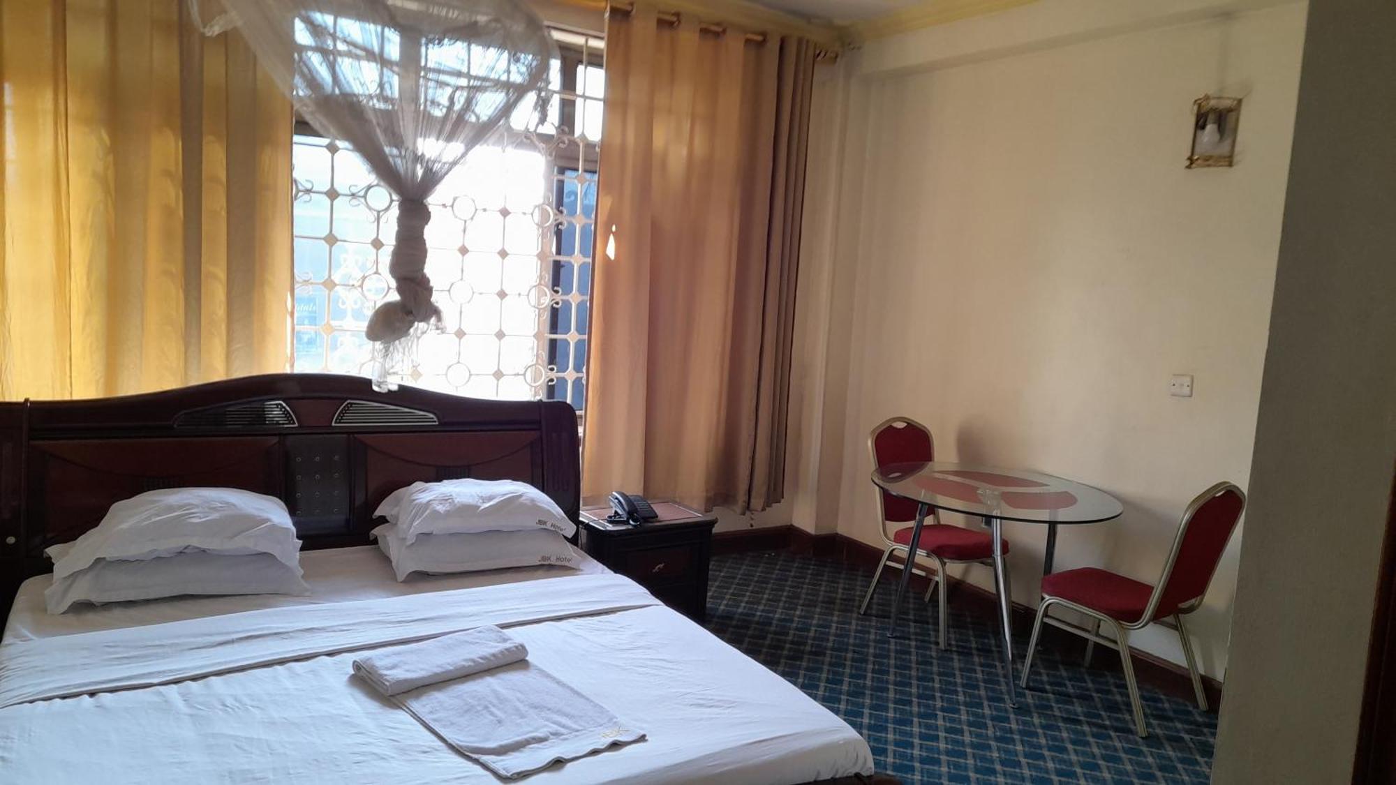 New Jbk Hotel カンパラ エクステリア 写真